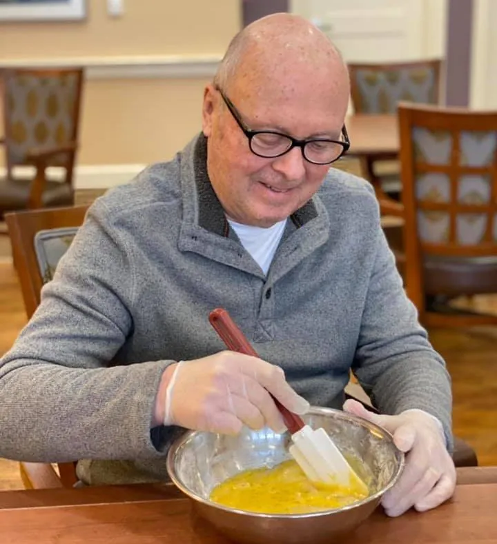 Bridges Resident – Baking2